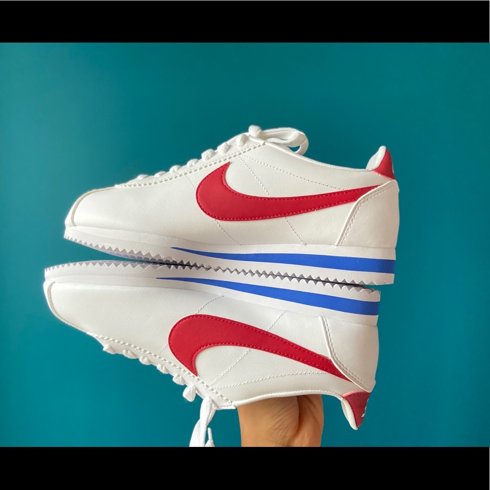Nike Women’s Classic Cortez Leather Sneaker